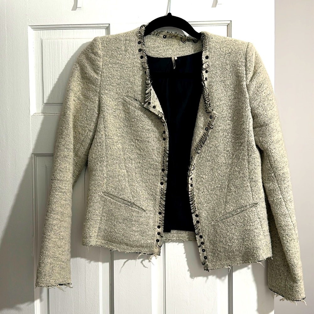 Gray tweed iro jacket with pierced ring detail